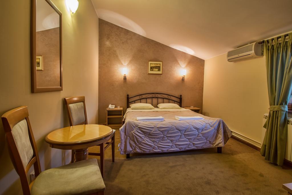 Konak Vukasinovic Hotel Белград Стая снимка