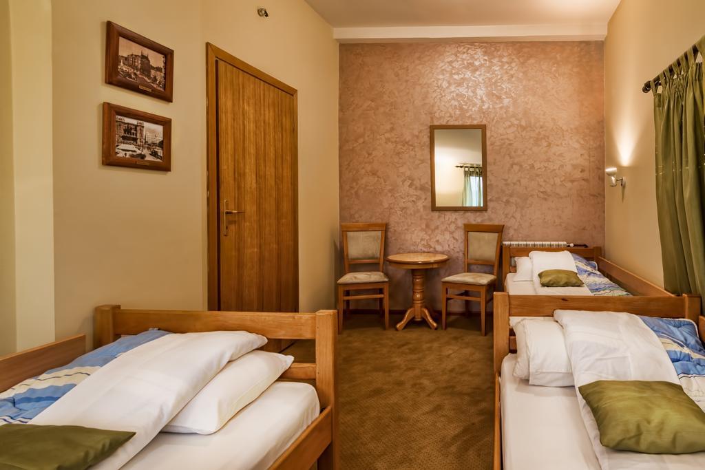 Konak Vukasinovic Hotel Белград Стая снимка